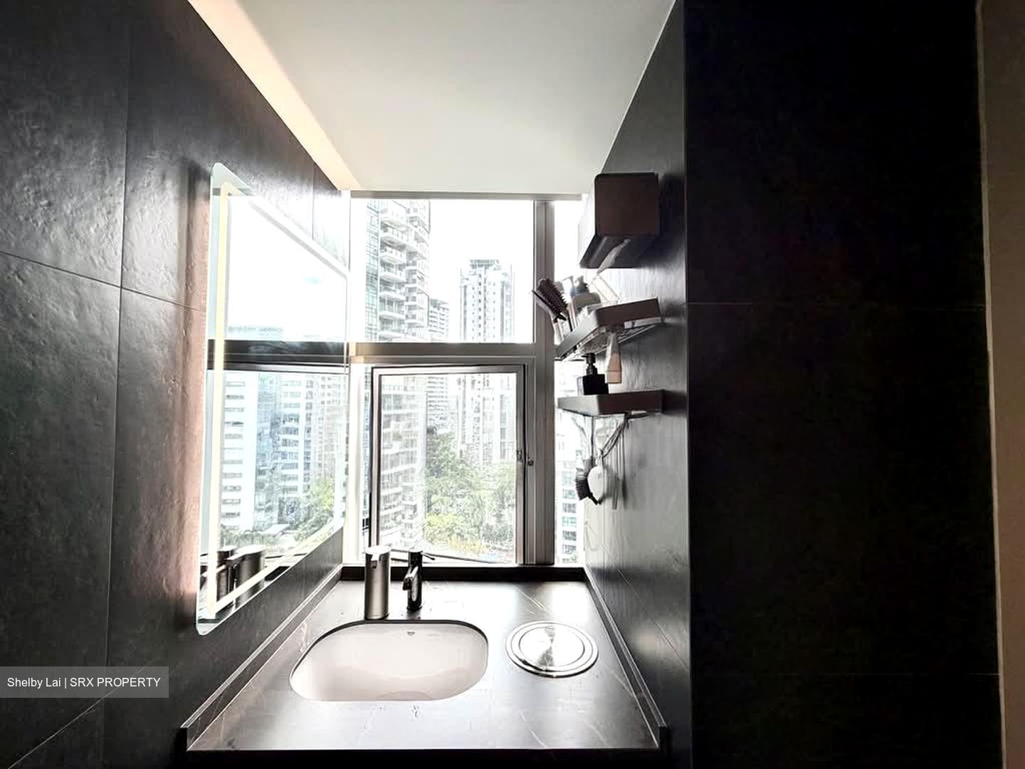 The Lincoln Modern (D11), Apartment #576795361
